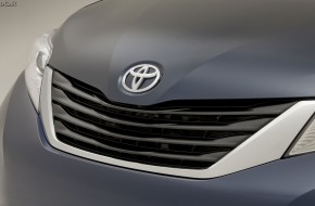 2011 Toyota Sienna LE