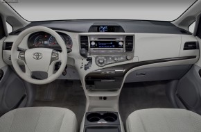 2011 Toyota Sienna LE