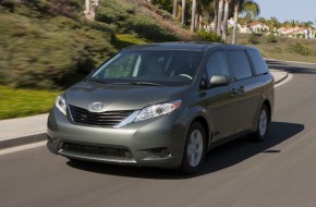 2011 Toyota Sienna LE