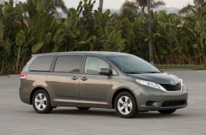 2011 Toyota Sienna LE