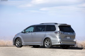 2011 Toyota Sienna SE