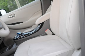 2011 Nissan Leaf Review