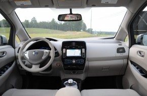 2011 Nissan Leaf Review