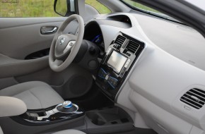 2011 Nissan Leaf Review