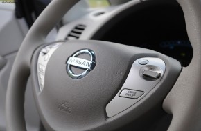 2011 Nissan Leaf Review