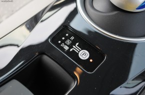 2011 Nissan Leaf Review