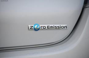 2011 Nissan Leaf Review