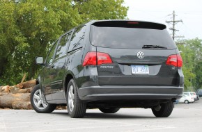 2011 Volkswagen Routan Review