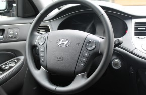 2012 Hyundai Genesis Sedan 5.0 R-Spec First Drive