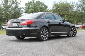 2012 Hyundai Genesis Sedan 5.0 R-Spec First Drive