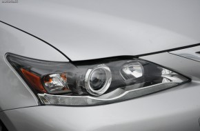 2011 Lexus CT200h Review