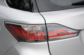 2011 Lexus CT200h Review