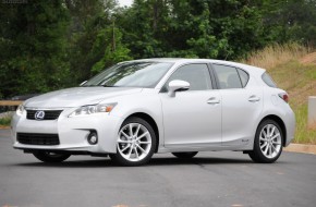 2011 Lexus CT200h Review