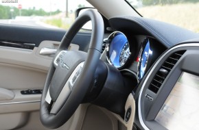 2011 Chrysler 300 Limited Review