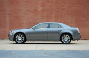 2011 Chrysler 300 Limited Review