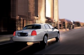 2006 Lincoln Town Car