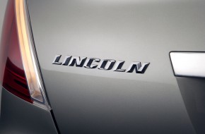 Lincoln MKS Concept