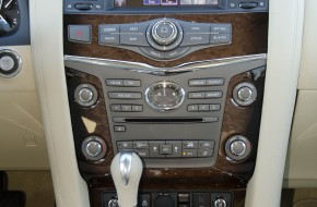 2012 Infiniti QX Review