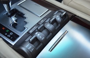 2011 Lexus LX 570 Review