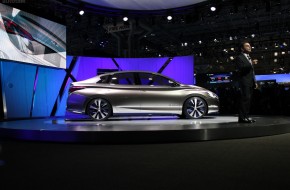 Infiniti Booth NYIAS 2012