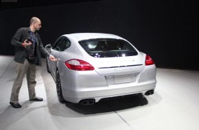 Porsche Booth NYIAS 2012