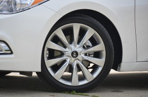2012 Hyundai Azera Review