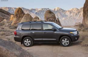 2013 Toyota Land Cruiser