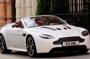 2013 Aston Martin V12 Vantage Roadster