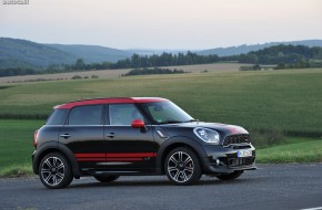 MINI John Cooper Works Countryman