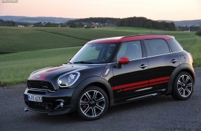 MINI John Cooper Works Countryman