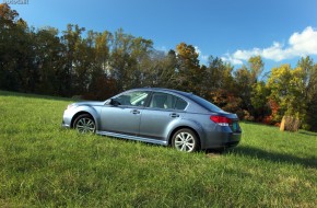 2013 Subaru Legacy 2.5i Premium Review