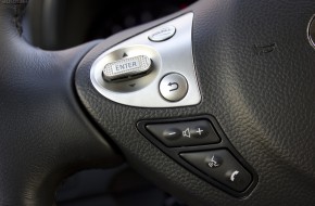 2013 Infiniti FX37 Review