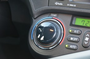 2012 Toyota Prius c Review