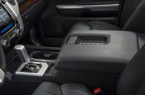 2014_Toyota_Tundra12