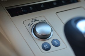 2013 Lexus ES Hybrid Review