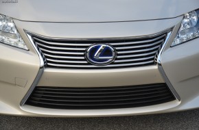 2013 Lexus ES Hybrid Review