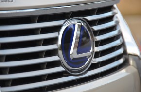 2013 Lexus ES Hybrid Review