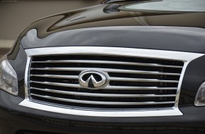 2013 Infiniti QX56 Review