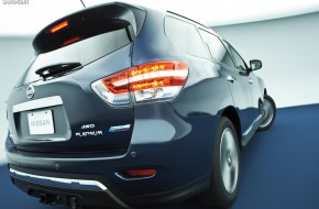 2014 Nissan Pathfinder Hybrid
