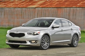 2013 Kia Cadena