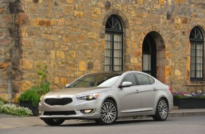 2013 Kia Cadena