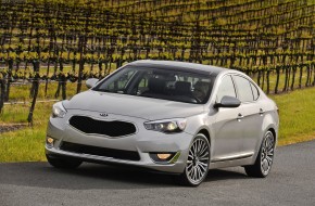 2013 Kia Cadena