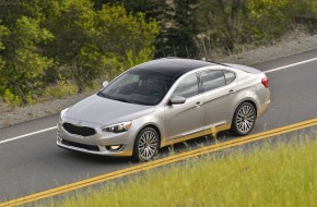 2013 Kia Cadena