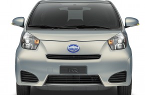 Scion iQ 10 Series