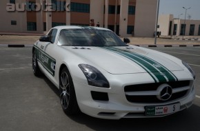 Dubai Police Mercedes-Benz SLS AMG