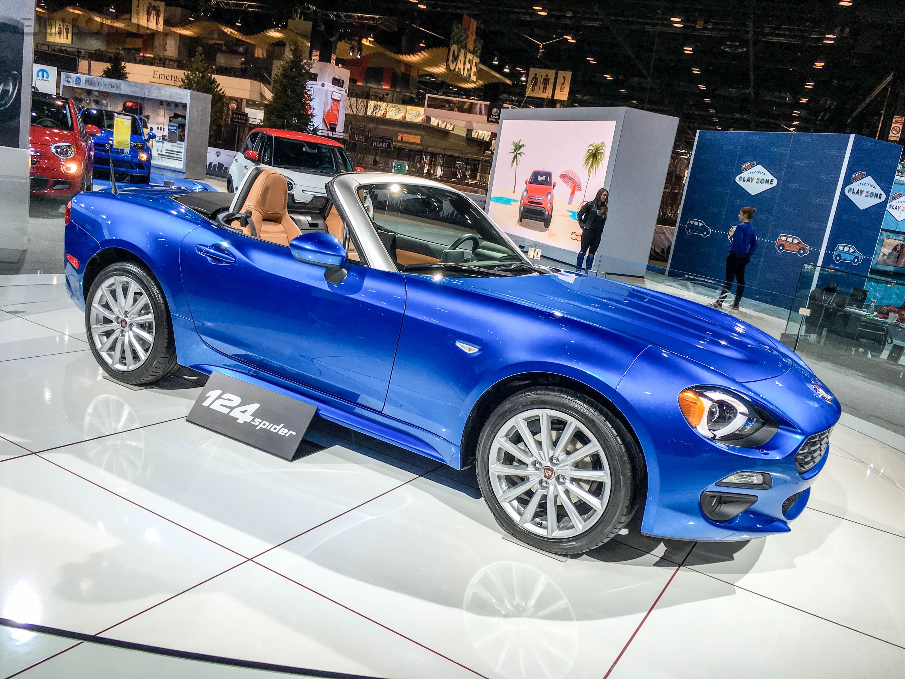 124 Spider at 2016 Chicago Auto Show