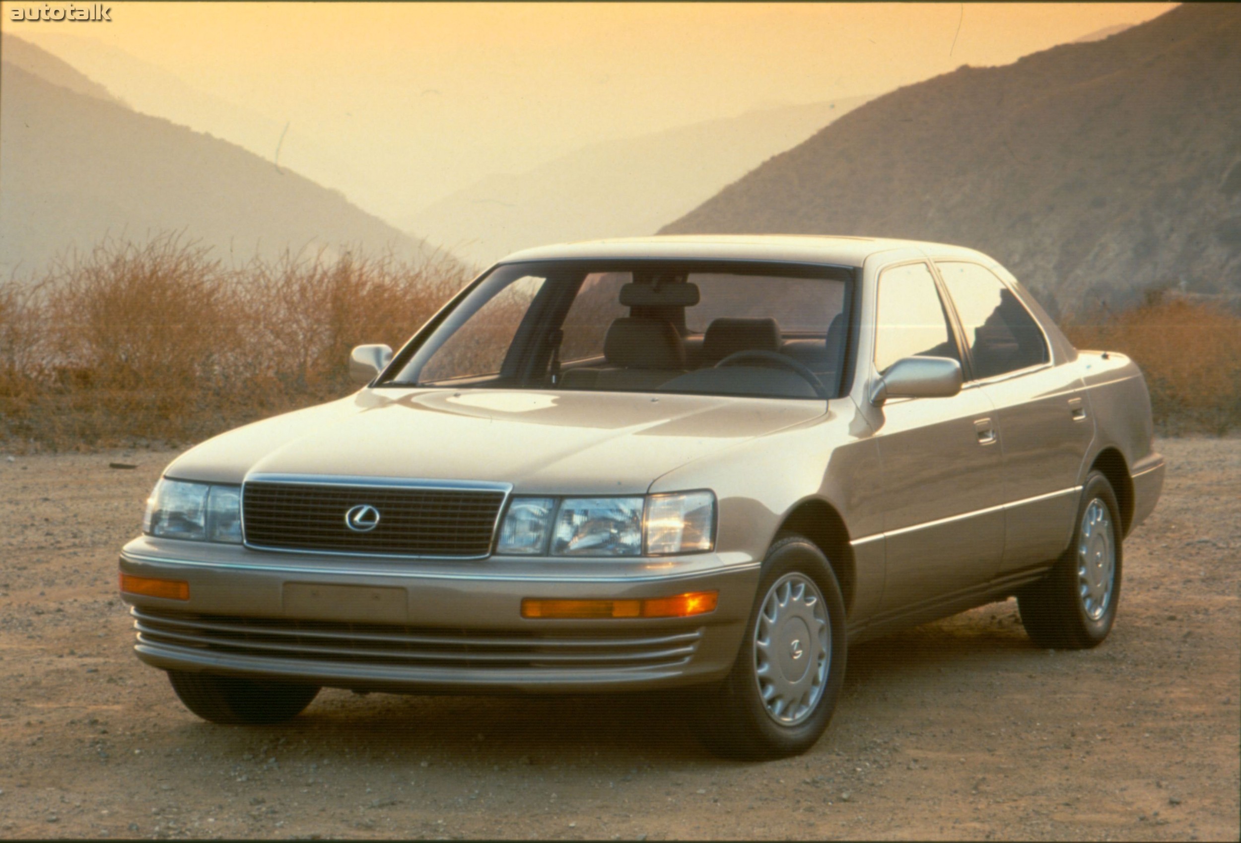 1990 - 1994 Lexus LS 400