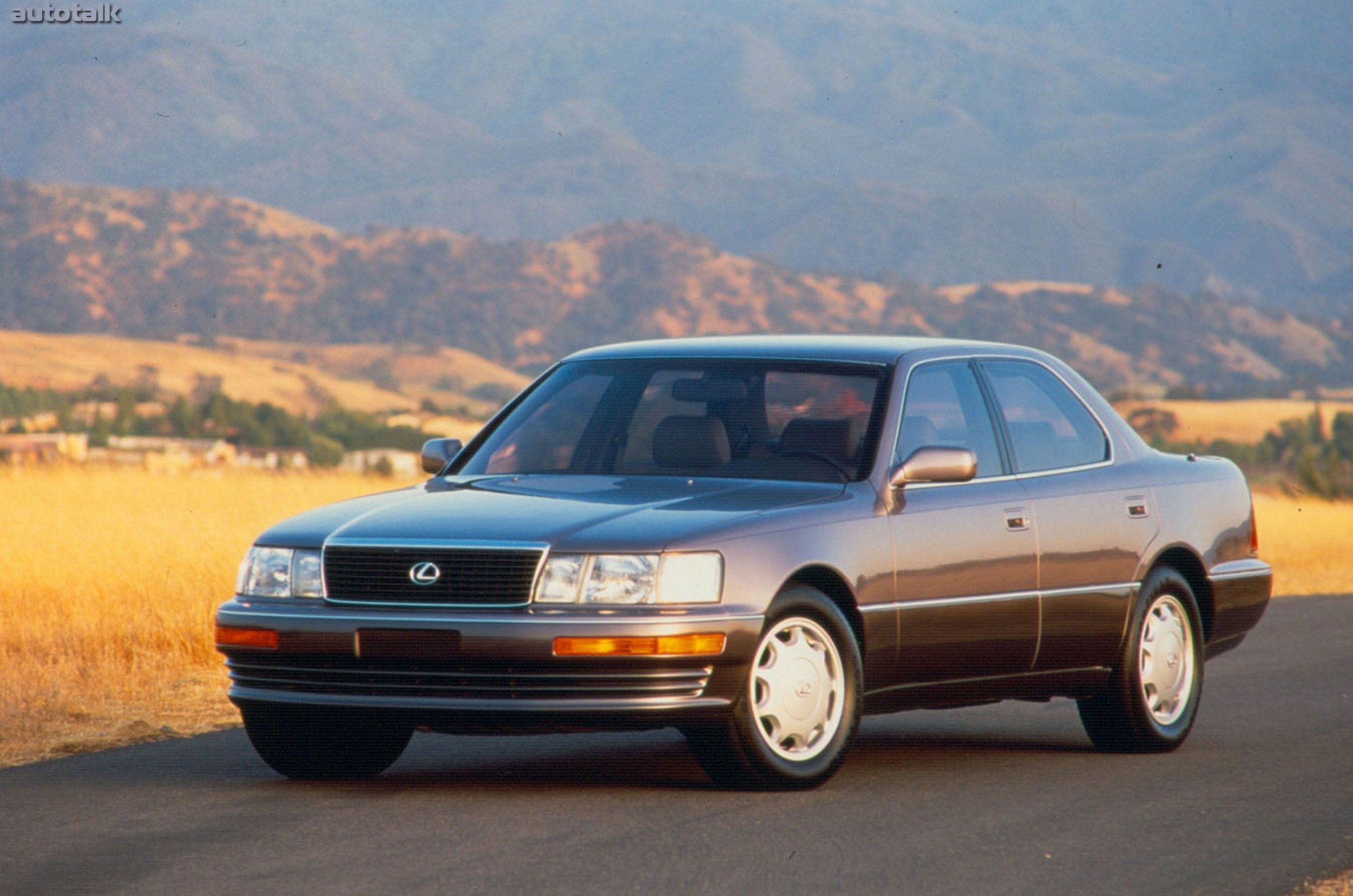 1990 - 1994 Lexus LS 400