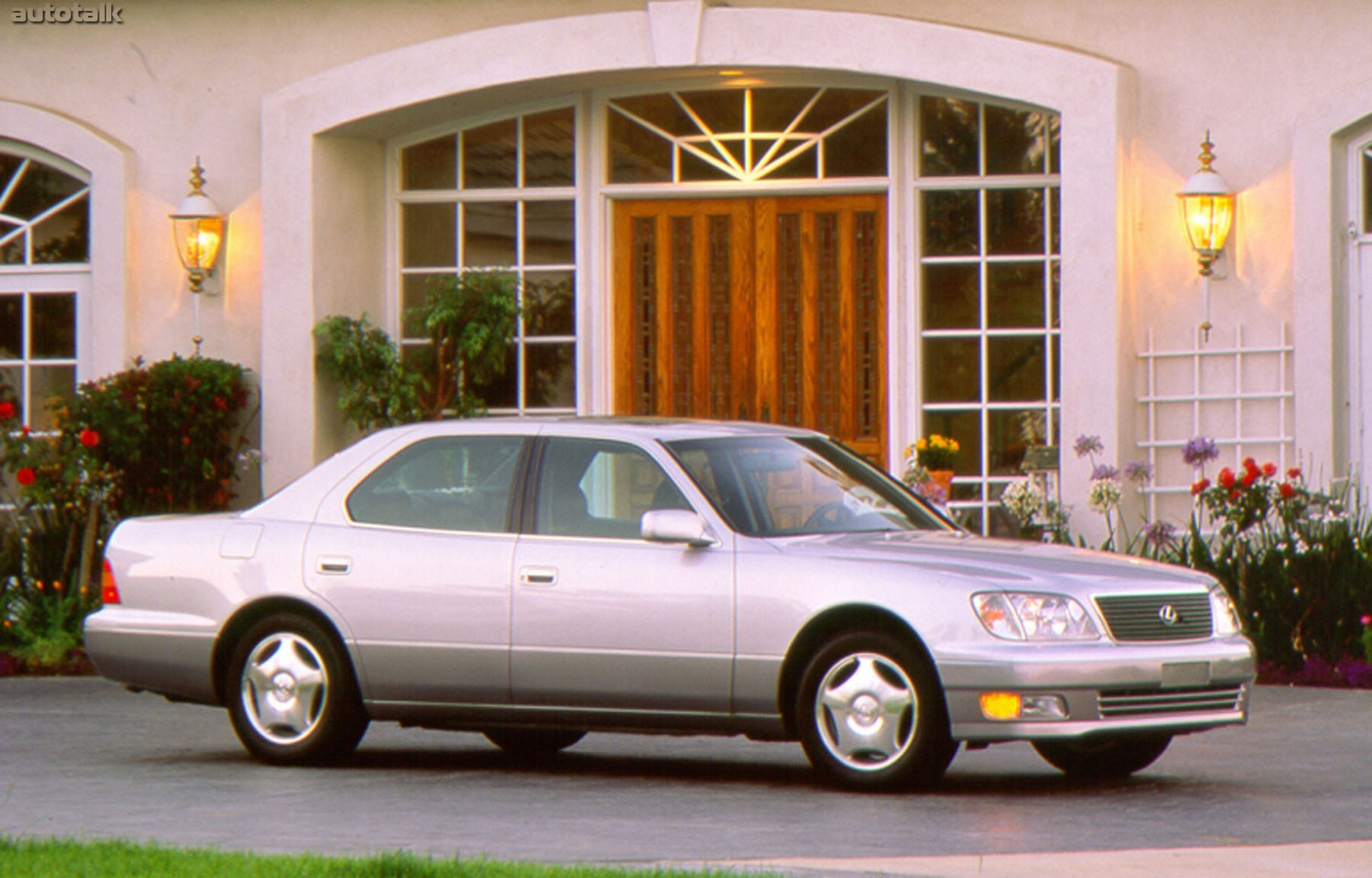 1998 - 2000 Lexus LS 400