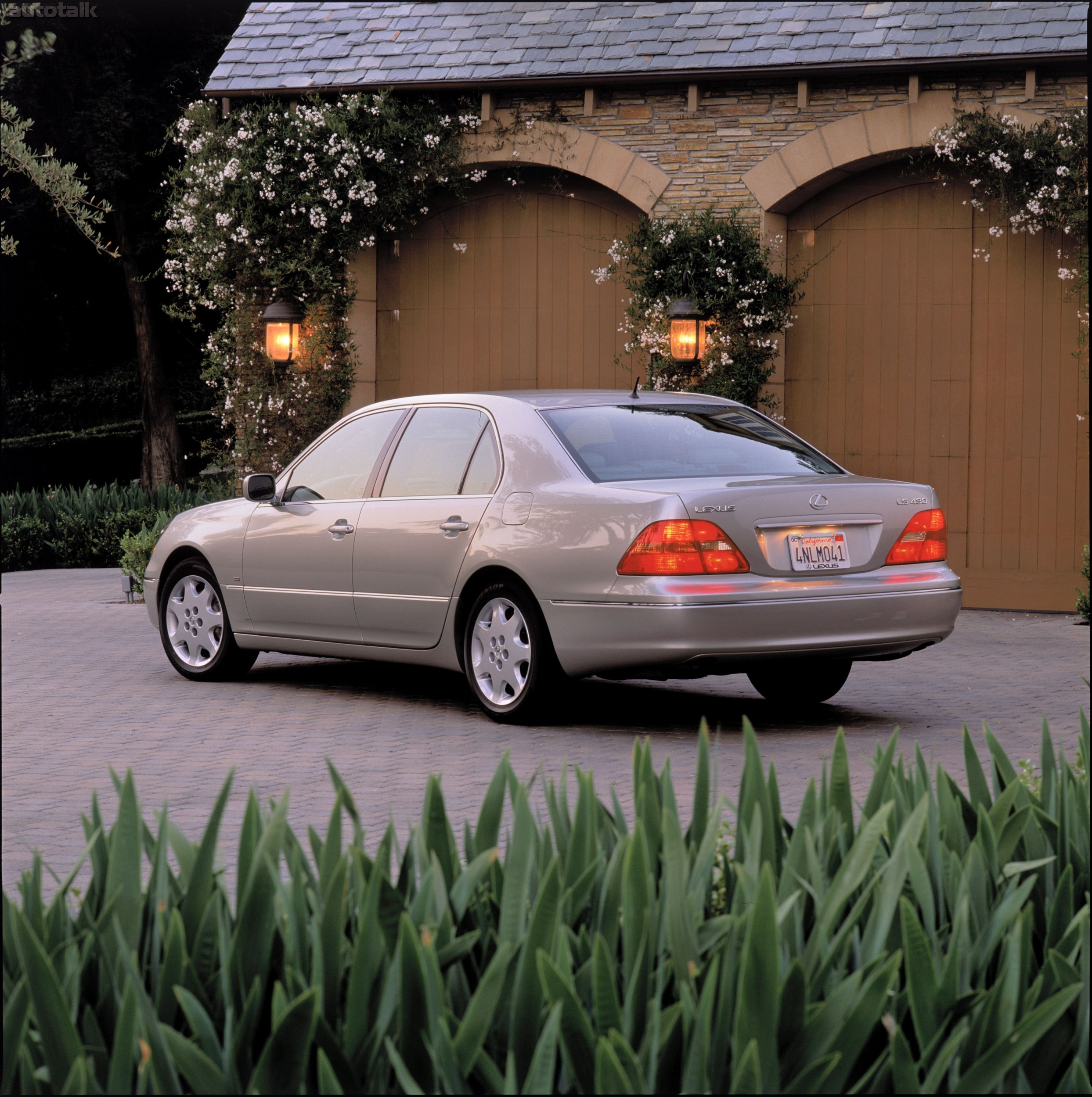 2001 - 2003 Lexus LS 430